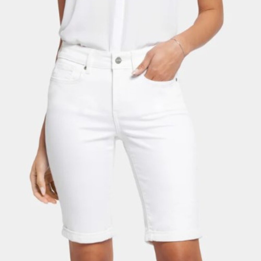NWT - NYDJ Briella Roll Cuff Shorts - Size 16 In Optic White